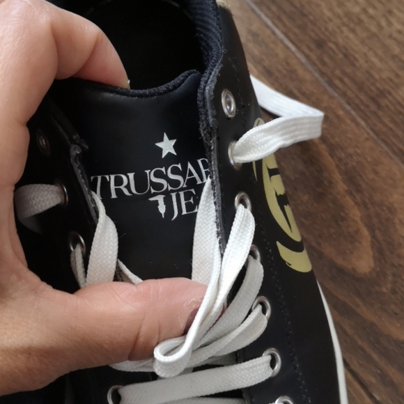 Trussardi faux leather sneakers with glittery logo - Picture 4 of 15